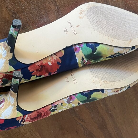 Woman's Heels Nine West Arlene 2 Size 7.5 W Floral Print Pumps Heels GUC - Picture 7 of 10